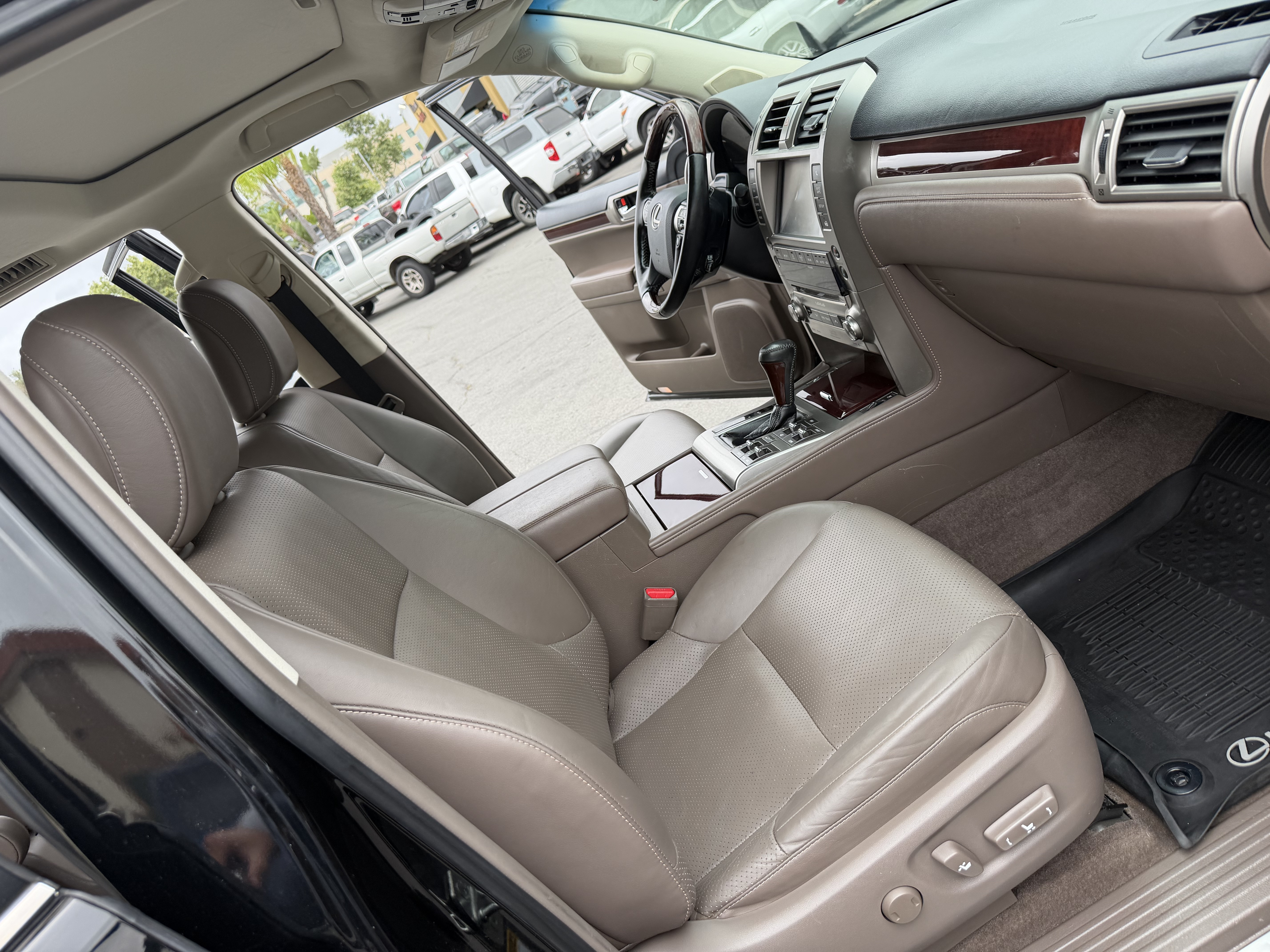 Used 2017 Lexus GX 460 Luxury AWD/4WD image 30