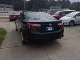 Used 2013 Toyota Camry L image 4