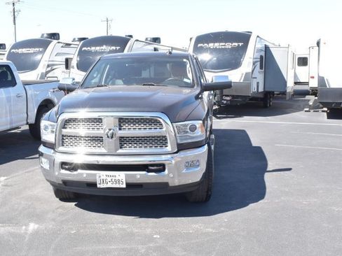 Used 2017 RAM 3500 Laramie image 3