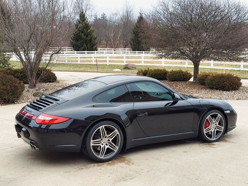 Used 2009 Porsche 911 Carrera 4S image 9