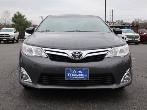 Used 2012 Toyota Camry XLE image 3