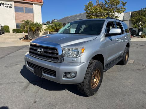 Used 2012 Toyota Sequoia SR5 image 3