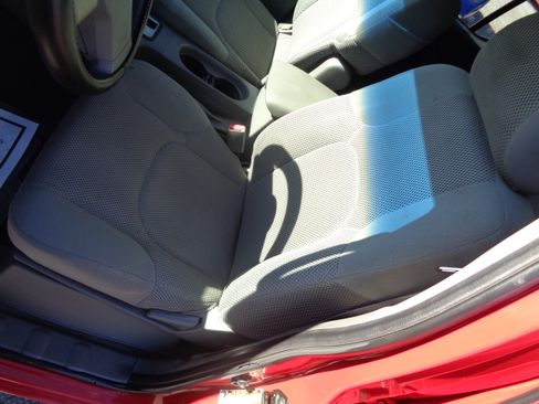 Used 2008 Nissan Frontier SE image 45