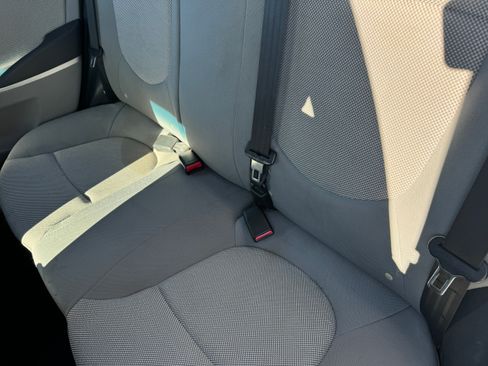 Used 2012 Hyundai Accent GLS image 11