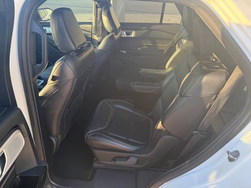 Used 2021 Ford Explorer ST image 6