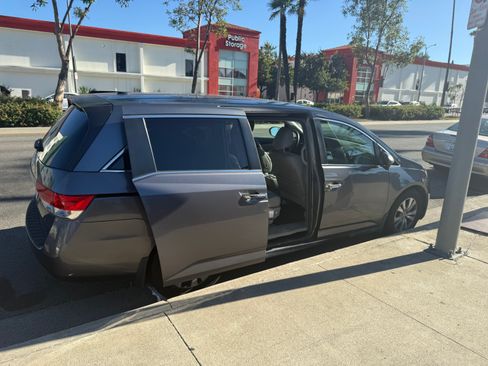 Used 2014 Honda Odyssey EX-L image 2