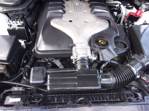 Used 2008 Pontiac G8 RWD image 7