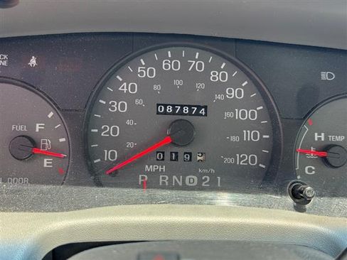 Used 2004 Mercury Grand Marquis LS w/ Premium Package RWD image 4