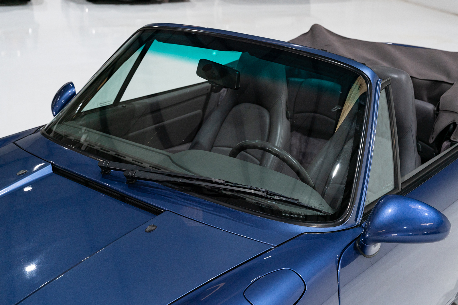 Used 1997 Porsche 911 Carrera Cabriolet RWD image 46
