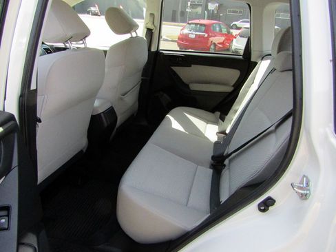 Used 2016 Subaru Forester 2.5i image 16