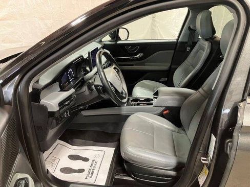 Used 2020 Lincoln Corsair image 2