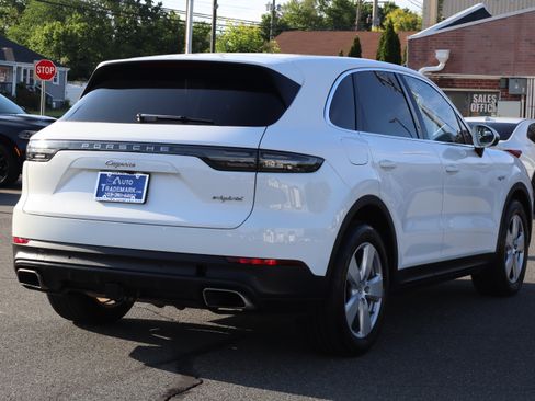 Used 2019 Porsche Cayenne E-Hybrid AWD/4WD image 10