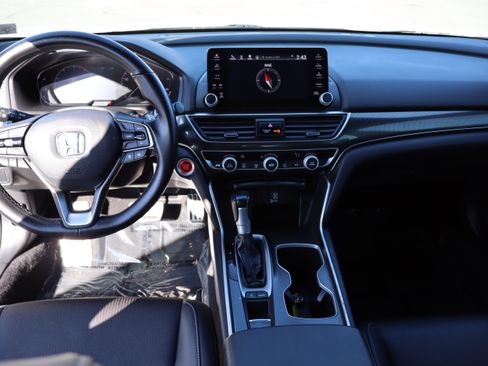 Used 2020 Honda Accord Sport image 15