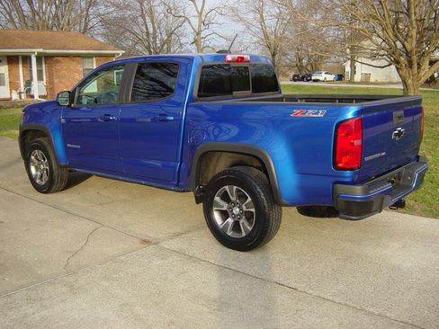 Used 2018 Chevrolet Colorado Z71 image 3