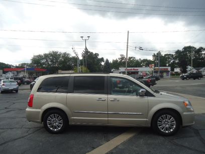 Used 2015 Chrysler Town & Country Touring-L