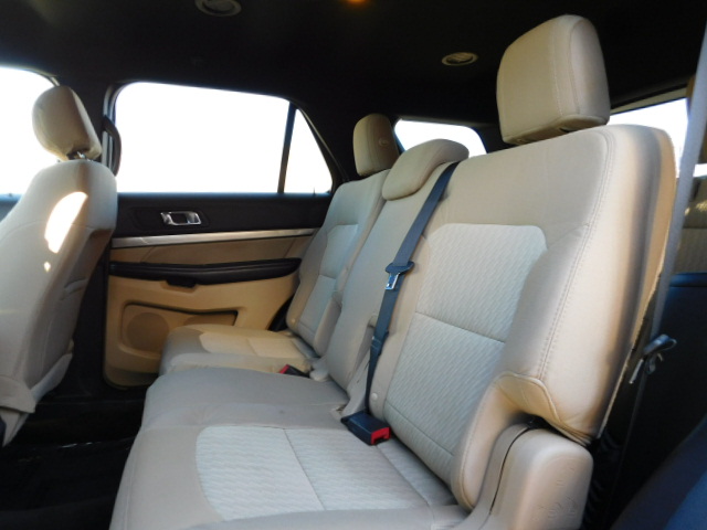 Used 2017 Ford Explorer FWD image 19