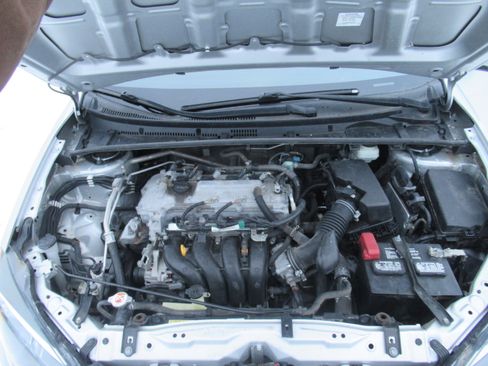 Used 2019 Toyota Corolla LE image 20