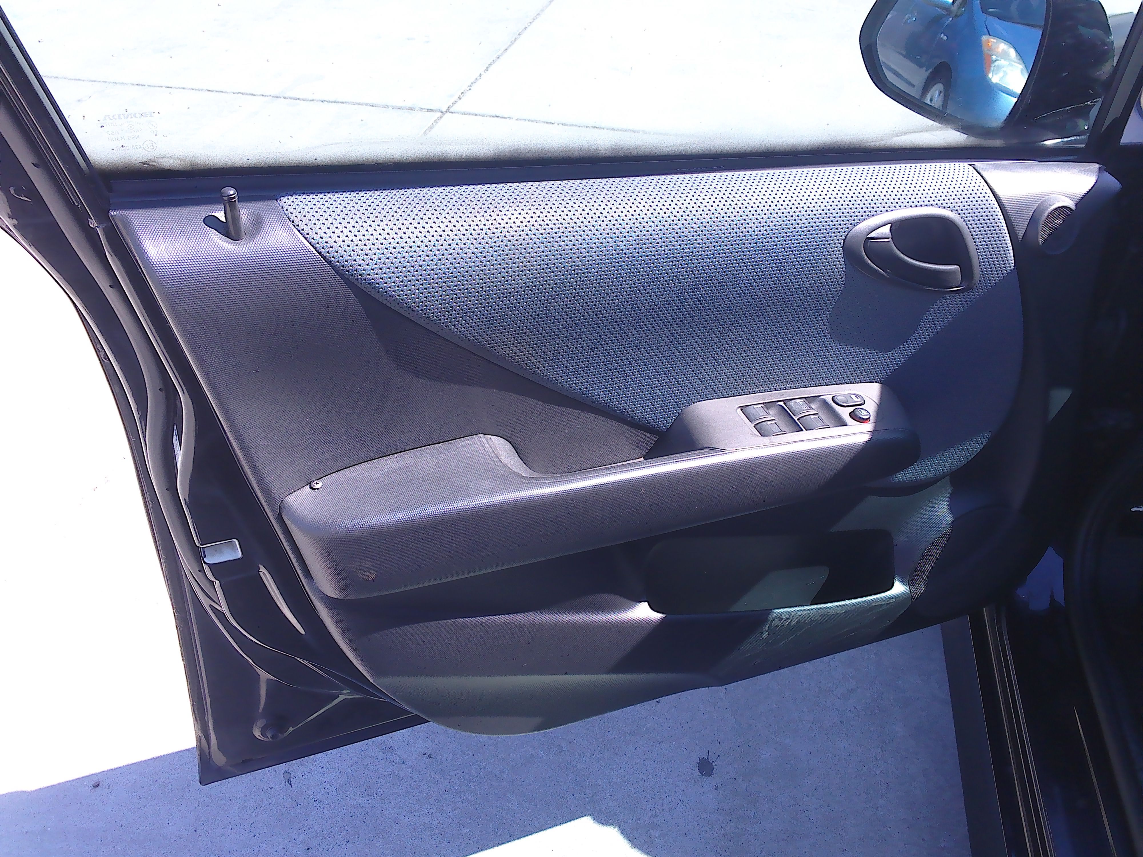Used 2008 Honda Fit Sport image 9