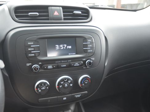 Used 2016 Kia Soul image 20