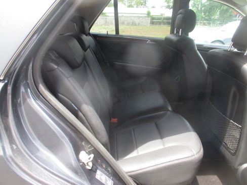 Used 2010 Mercedes-Benz ML 350 image 15