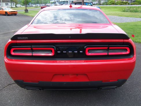 Used 2023 Dodge Challenger R/T RWD image 6