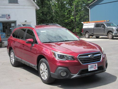 Used 2018 Subaru Outback 2.5i Premium AWD/4WD image 13