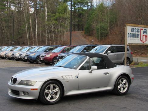 Used 2001 BMW Z3 2.5i image 2