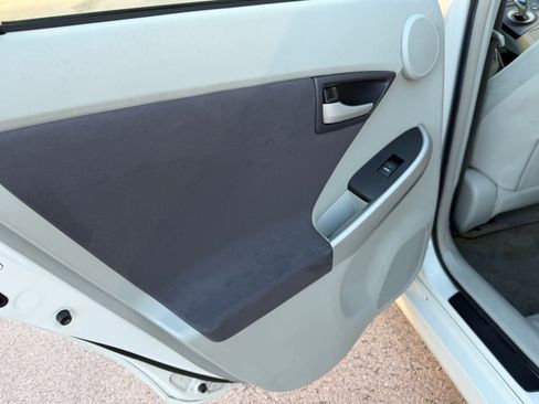 Used 2010 Toyota Prius image 17