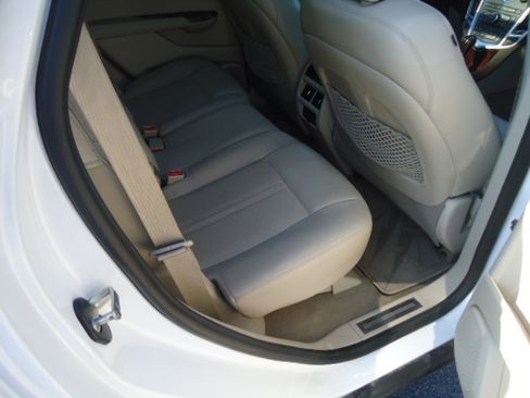 Used 2012 Cadillac SRX Performance image 16