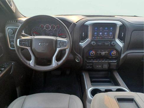 Used 2021 Chevrolet Silverado 1500 4x4 Crew Cab LT Trail Boss image 12