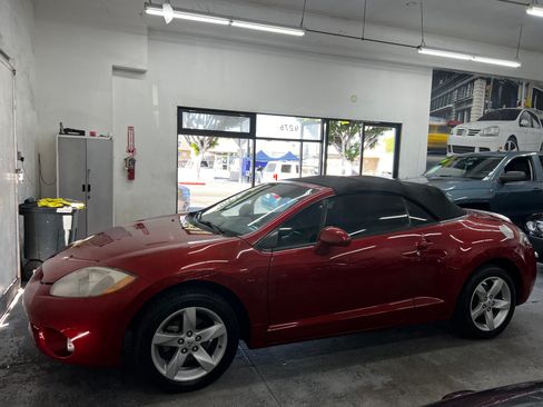 Used 2007 Mitsubishi Eclipse GT image 9