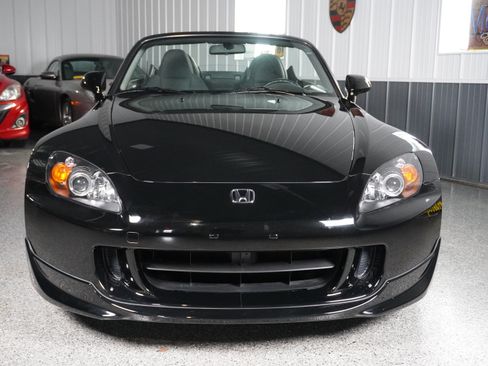 Used 2006 Honda S2000 image 11