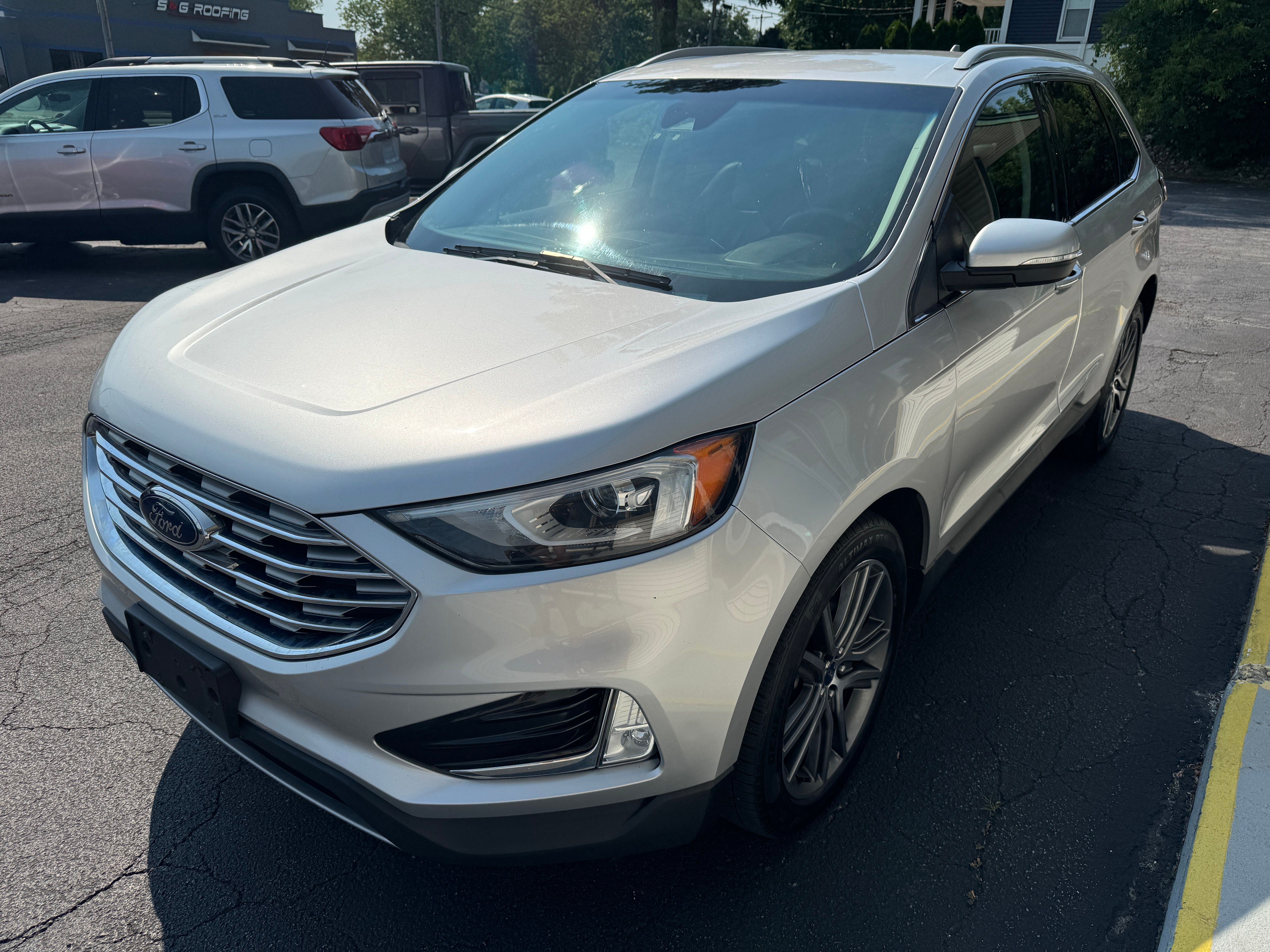 Used 2019 Ford Edge AWD Titanium image 3