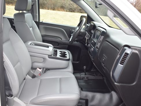 Used 2018 Chevrolet Silverado 1500 4x4 Double Cab image 29