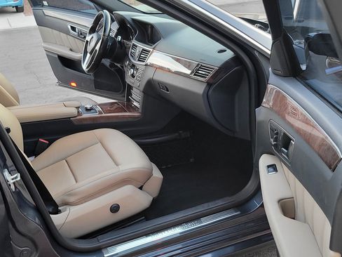 Used 2013 Mercedes-Benz E 350 Sport image 12