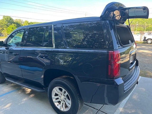 Used 2018 Chevrolet Tahoe AWD/4WD image 32