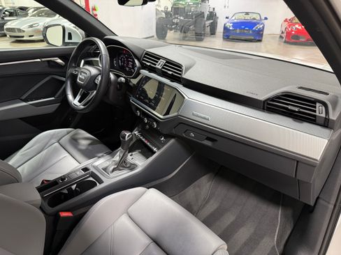 Used 2024 Audi Q3 2.0T Premium AWD/4WD image 22