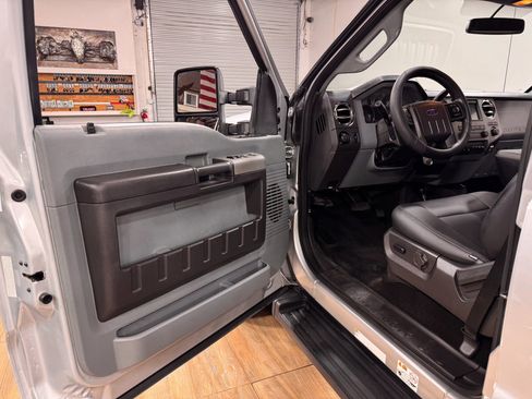 Used 2015 Ford F450 XLT image 12