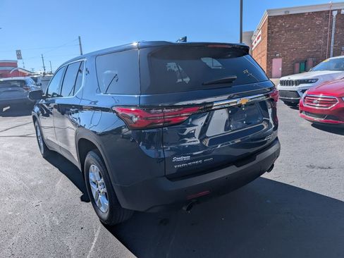 Used 2022 Chevrolet Traverse LS image 4
