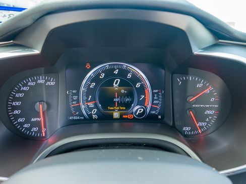 Used 2014 Chevrolet Corvette 2LT image 27