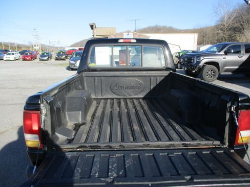 Used 1996 Ford Ranger XLT image 10