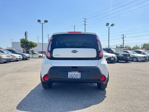 Used 2015 Kia Soul UNAVAIL FWD image 7