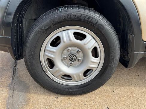 Used 2005 Honda CR-V LX image 9