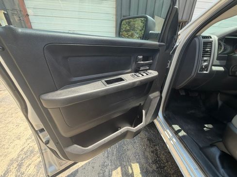 Used 2018 RAM 2500 4x4 Crew Cab ST image 16