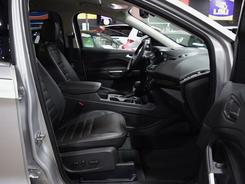 Used 2017 Ford Escape Titanium image 20