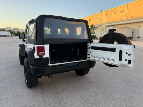 Used 2015 Jeep Wrangler Sport AWD/4WD image 41