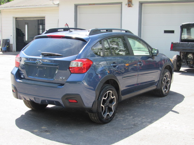 Used 2013 Subaru XV Crosstrek 2.0i Premium AWD/4WD image 10
