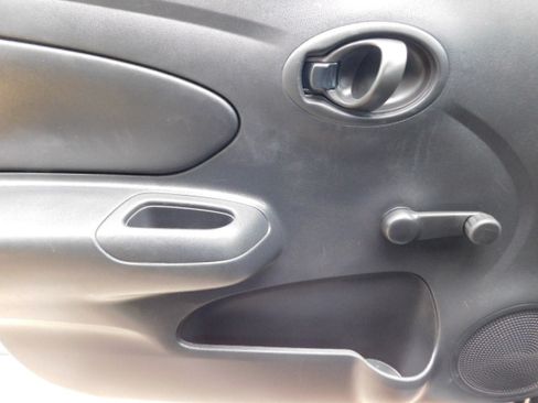 Used 2017 Nissan Versa S image 13