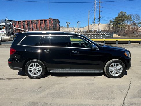Used 2013 Mercedes-Benz GL 450 image 4