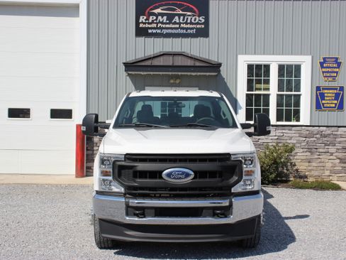 Used 2020 Ford F350 Super Duty XL image 2